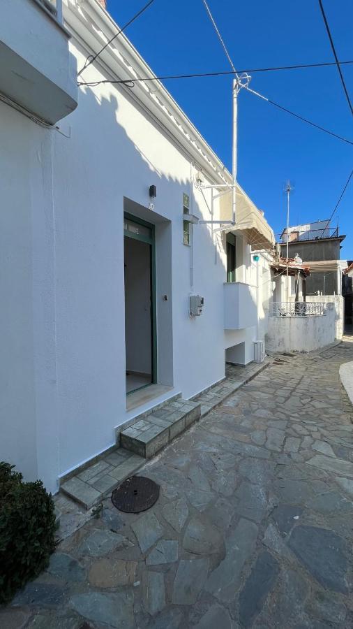 Angelos House Deluxe Apartments Skiathos stad Exteriör bild